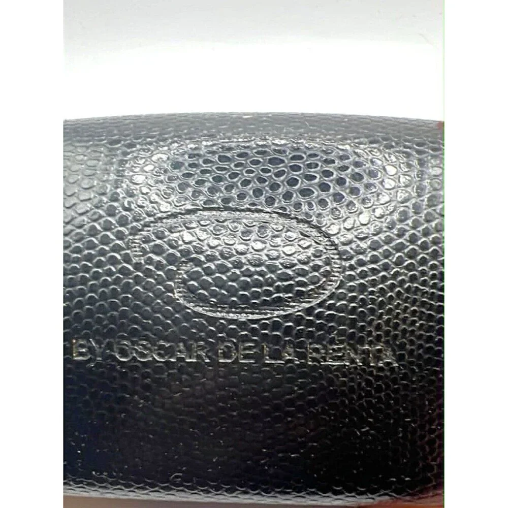 Oscar de la Renta Black Textured Hard Case – Red Velvet Interior